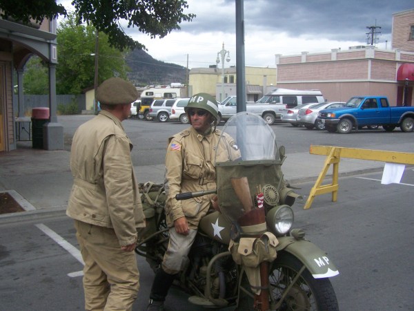 american motor cyvle driver, US army captain