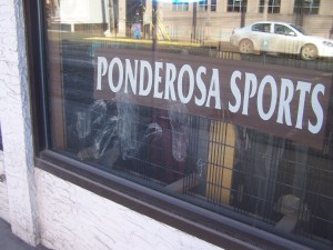 100_7396 foot prints