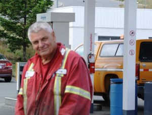  Middleton Petroluem Services tech reading shell station for  the availability of e 85 fuel.