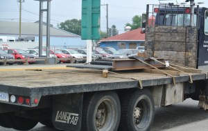 Watch out for steel carriers as steel slides on breaking a t times or in accidents. Photo KDG